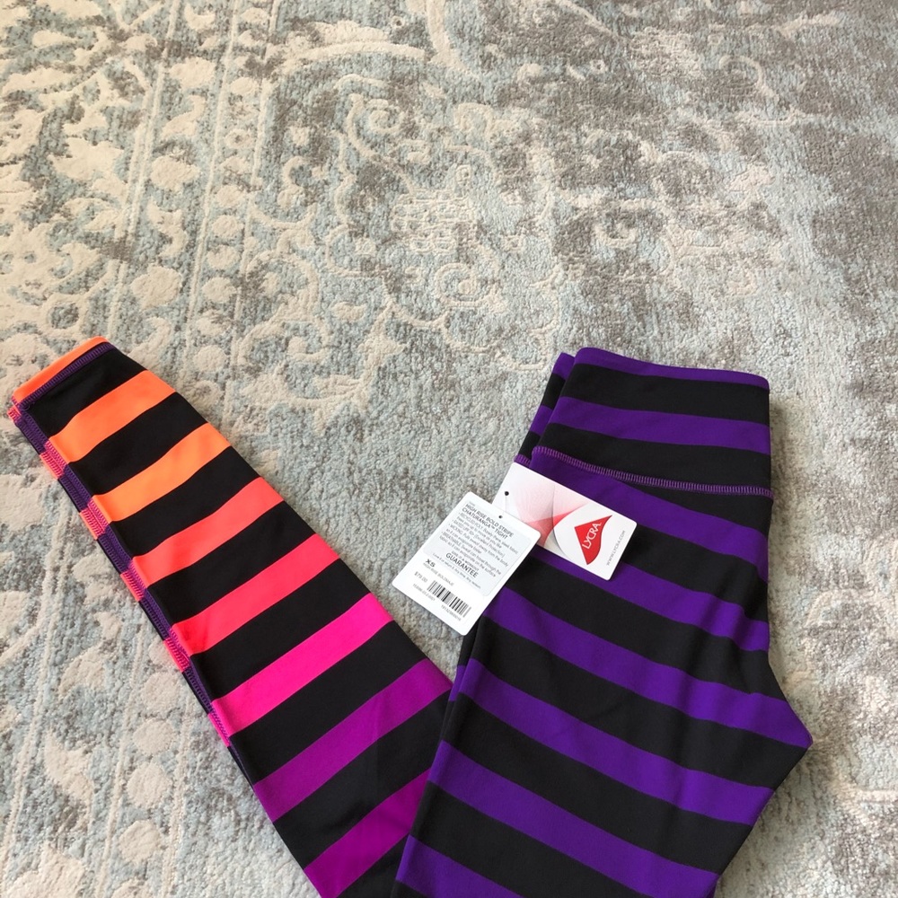 Athleta HR Bold Stripe Chaturanga Tight NWT XS - Picture 3 of 6